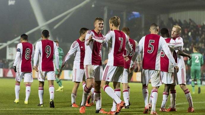 星正走在一 星正走在一