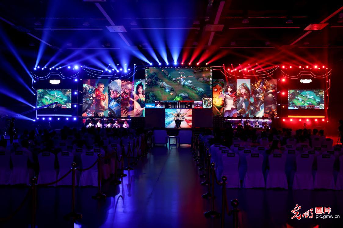 他们将在更 他们将在更