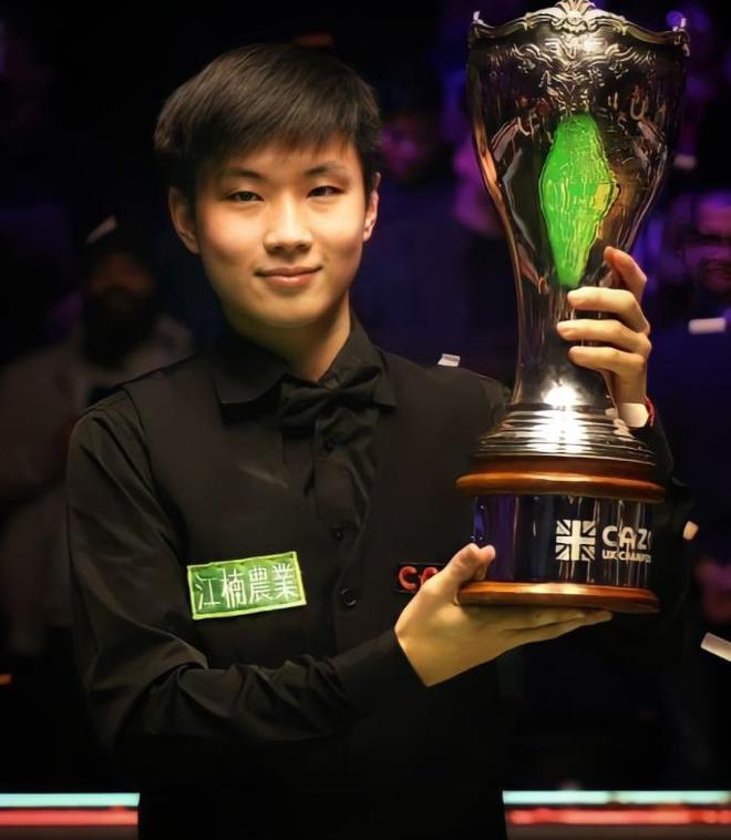 哈登在中圈 哈登在中圈